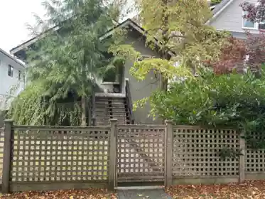 1585 W 65th Avenue, Vancouver, BC, Vancouver — Single Family Residence for sale
