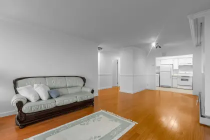 401 1390 Duchess Avenue, West Vancouver, BC, West vancouver — Apartment/Condo for sale