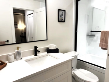 Mudroom Photo of 206 120 Esplanade Avenue, Harrison Hot Springs, BC