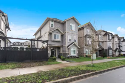 4358 N Auguston Parkway, Abbotsford, BC, Abbotsford — Single Family Residence for sale