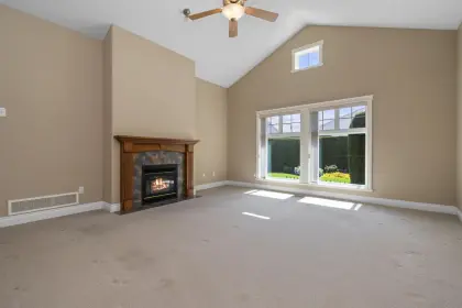33 45752 Stevenson Road, Chilliwack, BC, Chilliwack — Single Family Residence for sale