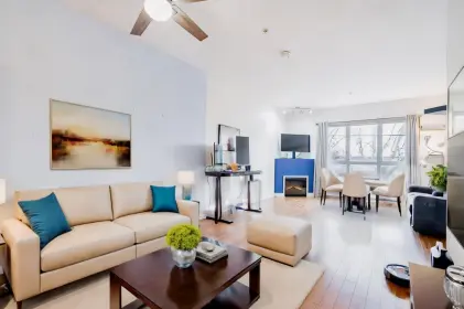 207 7655 Edmonds Street, Burnaby, BC, Burnaby — Apartment/Condo for sale