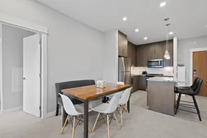304 1468 St. Andrews Avenue, North Vancouver, BC, North vancouver — Apartment/Condo for sale