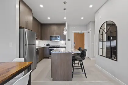 304 1468 St. Andrews Avenue, North Vancouver, BC, North vancouver — Apartment/Condo for sale