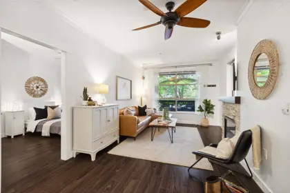 109 1468 St. Andrews Avenue, North Vancouver, BC, North vancouver — Apartment/Condo for sale