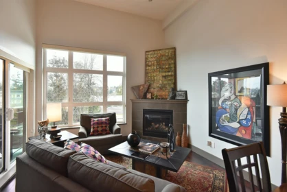 307 5682 Wharf Avenue, Sechelt, BC, Sechelt — Apartment/Condo for sale