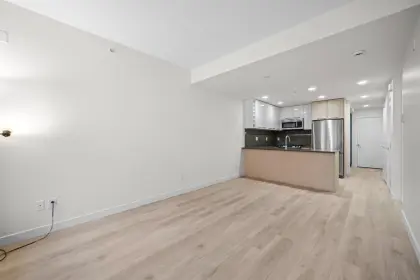 206 9350 University High Street, Burnaby, BC, Burnaby — Apartment/Condo for sale