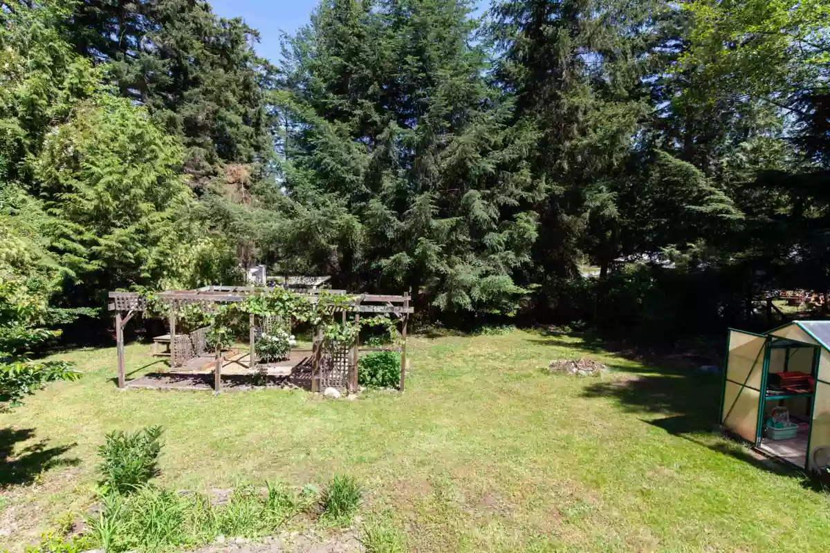 Garage Interior Photo of 552 Club Crescent, Mayne Island, BC
