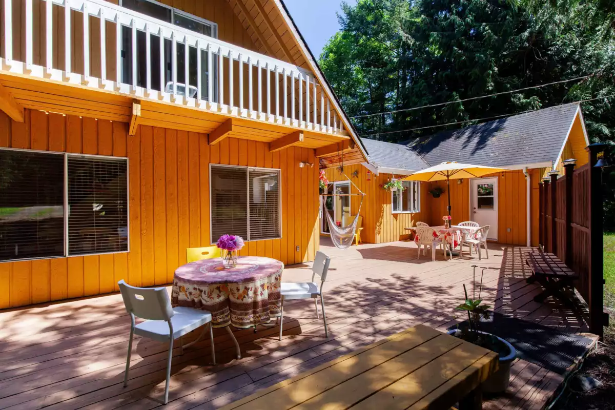 Living Room Photo of 552 Club Crescent, Mayne Island, BC