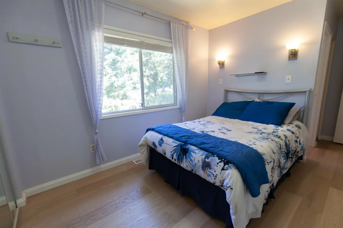 Loft / Bonus Room Photo of 552 Club Crescent, Mayne Island, BC