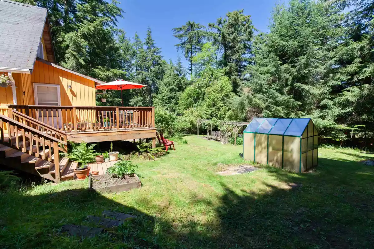 Outdoor Deck Photo of 552 Club Crescent, Mayne Island, BC
