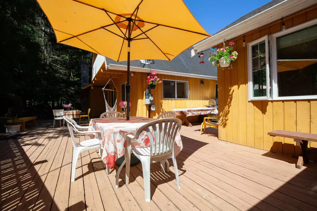 Outdoor Kitchen Photo of 552 Club Crescent, Mayne Island, BC