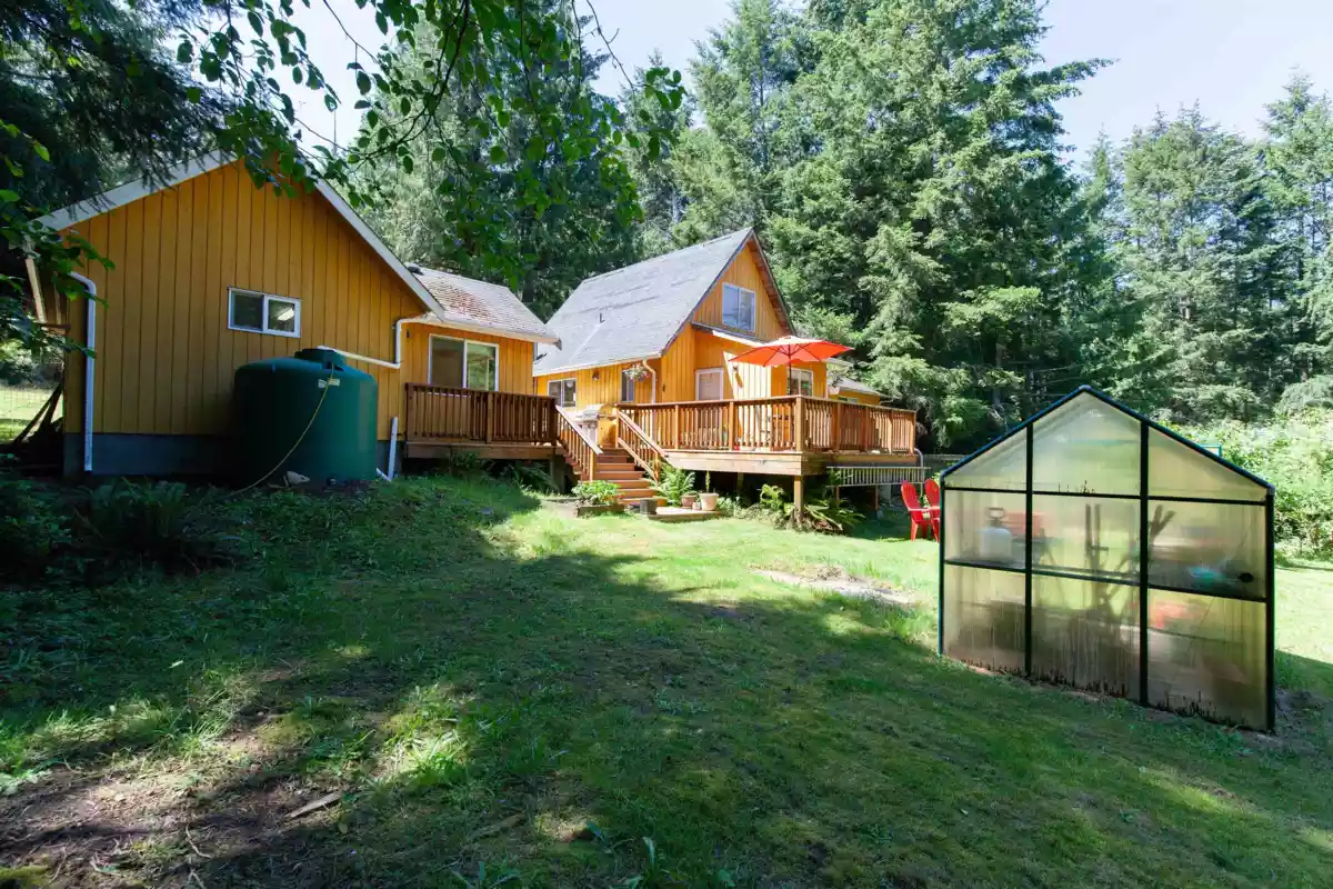 Swimming Pool Photo of 552 Club Crescent, Mayne Island, BC