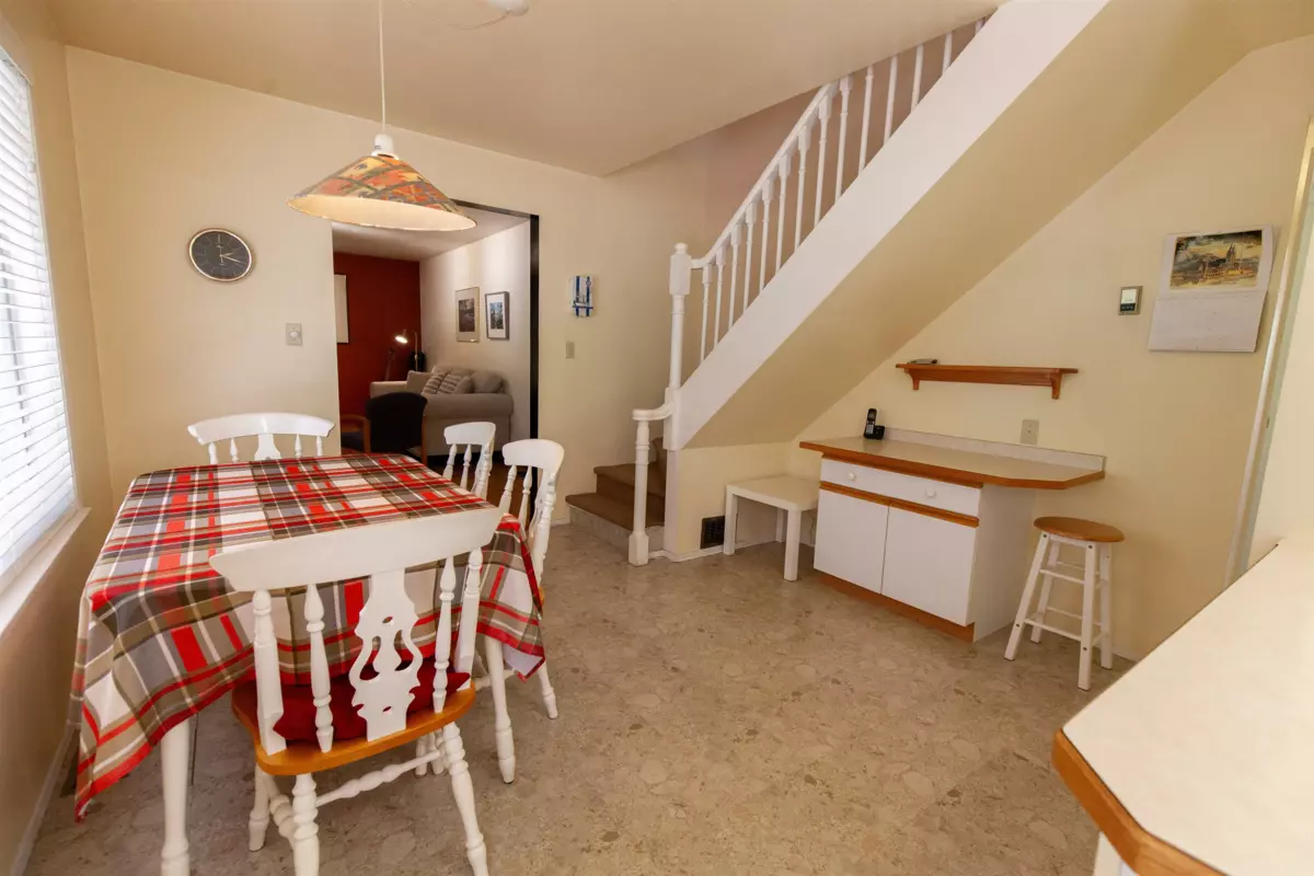 Walk-In Closet Photo of 552 Club Crescent, Mayne Island, BC