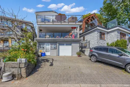 15187 Victoria Avenue, White Rock, BC, White rock — Single Family Residence for sale