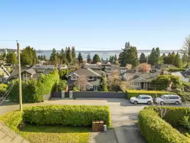 2441 Nelson Avenue, West Vancouver, BC, West vancouver — Single Family Residence for sale