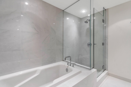 Hot Tub / Spa Photo of 101 1139 W Cordova Street, Vancouver, BC