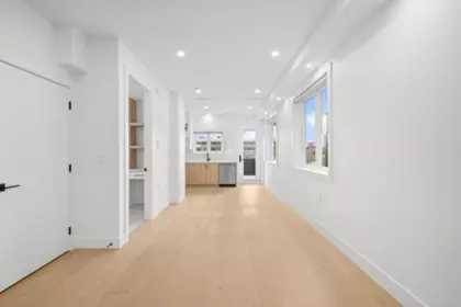 2996 E 8th Avenue, Vancouver, BC, Vancouver — Half Duplex for sale