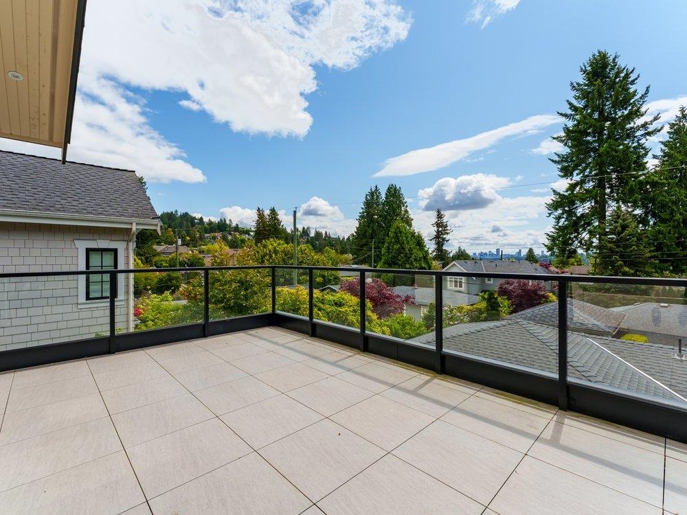Basement Recreation Room Photo of 1260 Kings Avenue, West Vancouver, BC