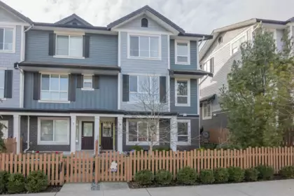 4 7157 210 Street, Langley, BC, Langley — Townhouse for sale