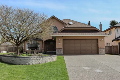 8598 142a Street, Surrey, BC, Surrey — Single Family Residence for sale