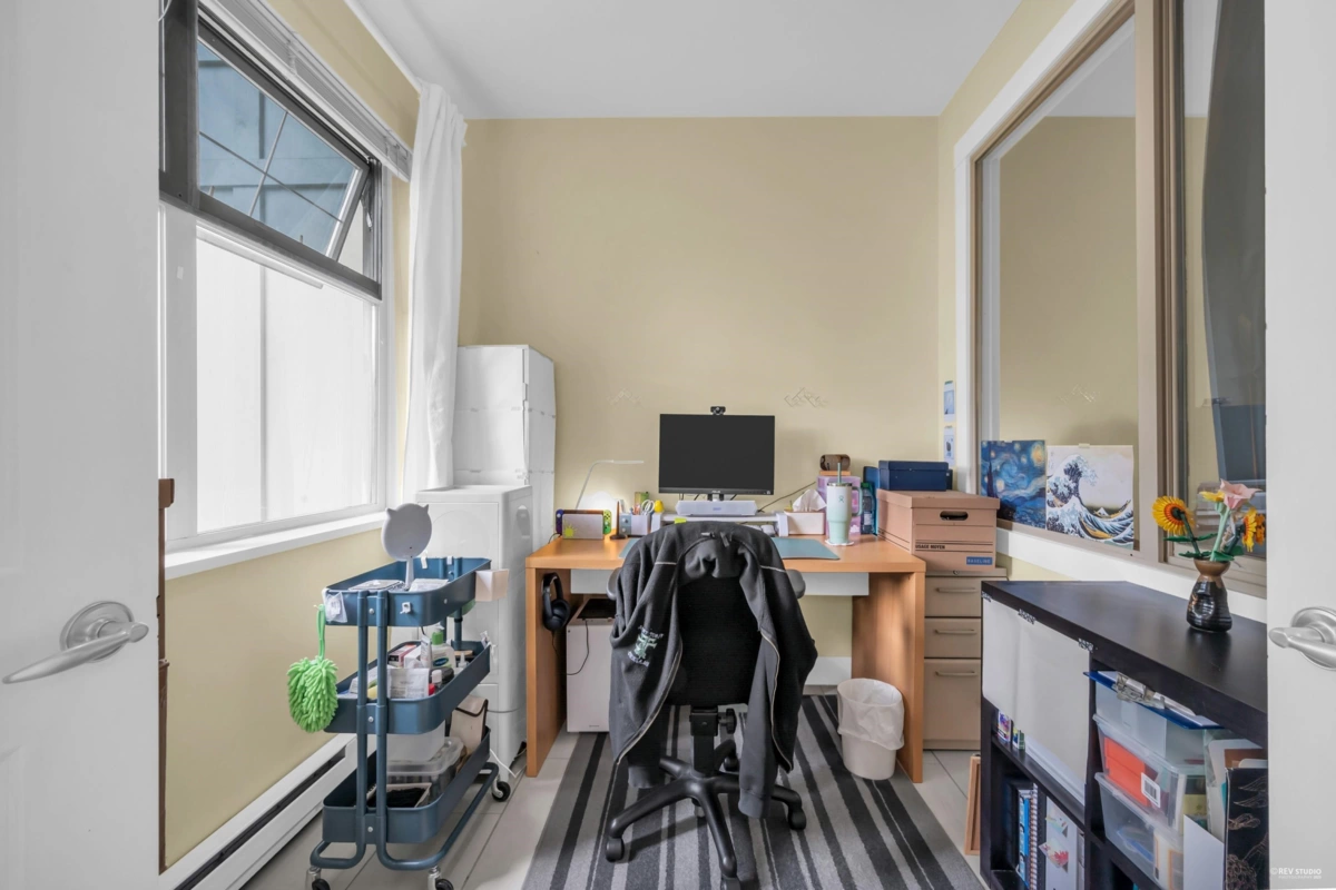 Powder Room Photo of 307 2083 W 33 Avenue, Vancouver, BC