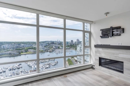 2706 198 Aquarius Mews, Vancouver, BC, Vancouver — Apartment/Condo for sale