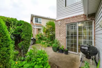 110 12233 92 Avenue, Surrey, BC, Surrey — Townhouse for sale