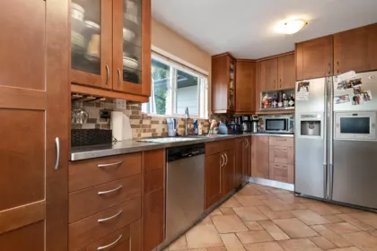 Breakfast Nook Photo of 9380 Hayward Street, Mission, BC