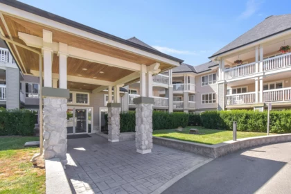 228 22020 49 Avenue, Langley, BC, Langley — Apartment/Condo for sale
