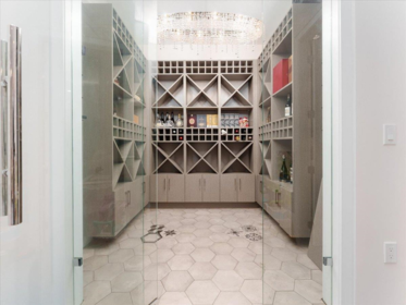Hallway Photo of 3011 W 27th Avenue, Vancouver, BC