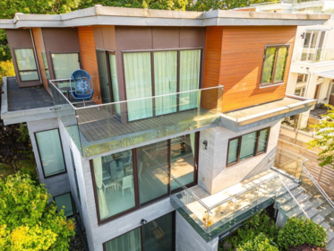 Hot Tub / Spa Photo of 3011 W 27th Avenue, Vancouver, BC