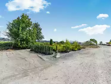 Hot Tub / Spa Photo of 3280 No. 6 Road, Richmond, BC