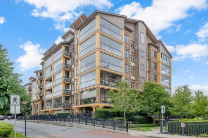 634 8067 207 Street, Langley, BC, Langley — Apartment/Condo for sale
