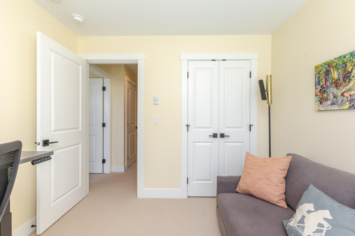 Backyard Photo of 45 16433 19 Avenue, Surrey, BC