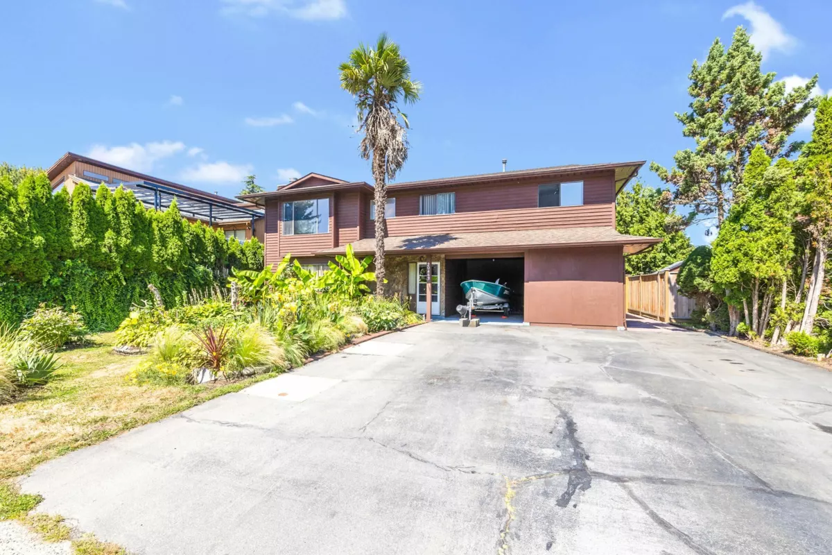 Exterior Rear Photo of 20463 Thorne Avenue, Maple Ridge, BC