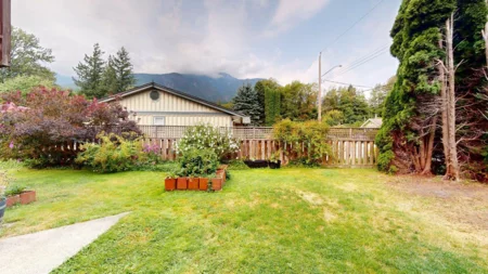 41599 Cottonwood Road, Squamish, BC, Squamish — Single Family Residence for sale