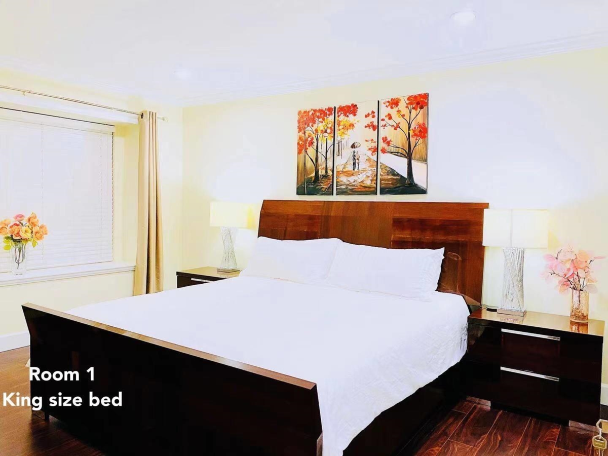 Family Room Photo of 6451 Beatrice Street, Vancouver, BC