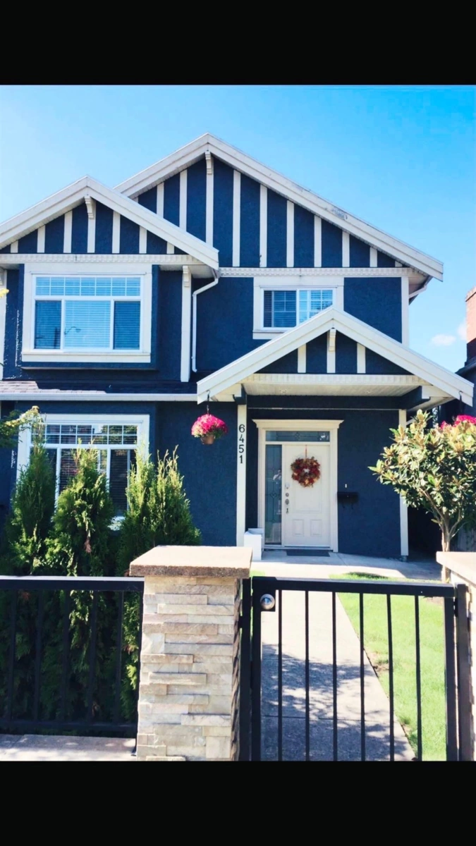 Primary Bathroom Photo of 6451 Beatrice Street, Vancouver, BC