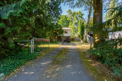 Backyard Photo of 19850 54 Avenue, Langley, BC