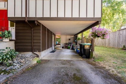 Outdoor Deck Photo of 19850 54 Avenue, Langley, BC