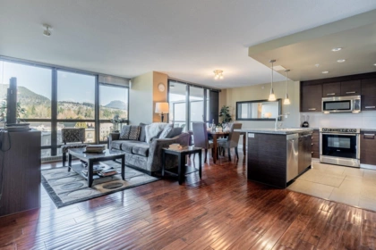 801 2959 Glen Drive, Coquitlam, BC