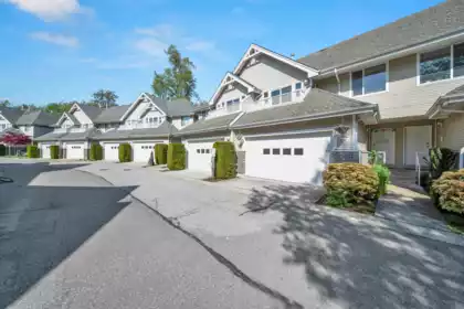60 13918 58 Avenue, Surrey, BC, Surrey — Townhouse for sale