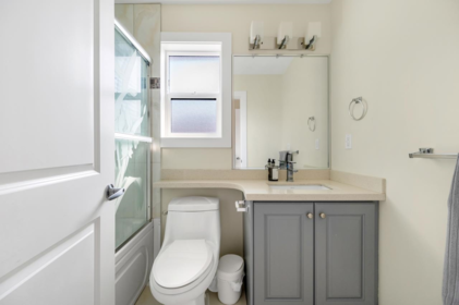 Mudroom Photo of 4215 Watling Street, Burnaby, BC