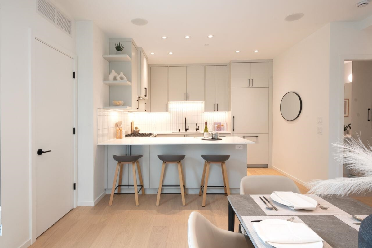 Bedroom 3 Photo of 122 E 17th Avenue, Vancouver, BC