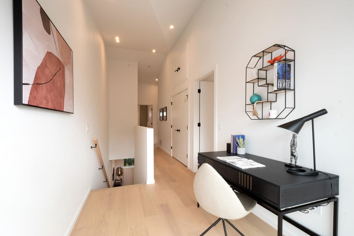 Outdoor Patio Photo of 122 E 17th Avenue, Vancouver, BC