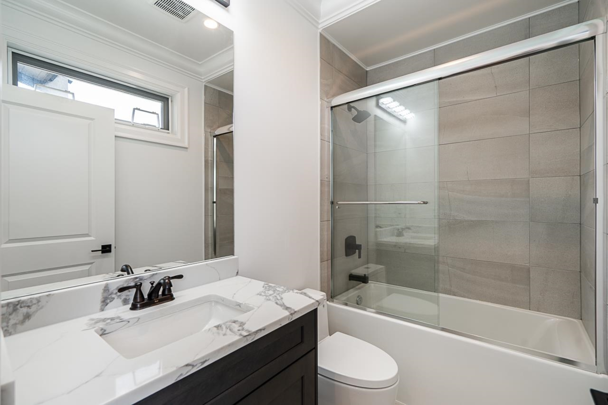 Garage Interior Photo of 1696 166a Street, Surrey, BC