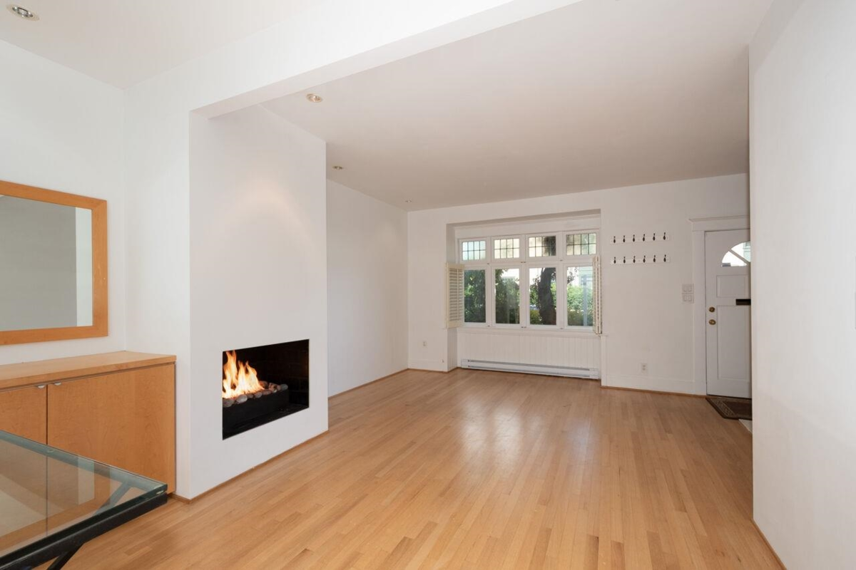 Family Room Photo of 2640 Hemlock Street, Vancouver, BC