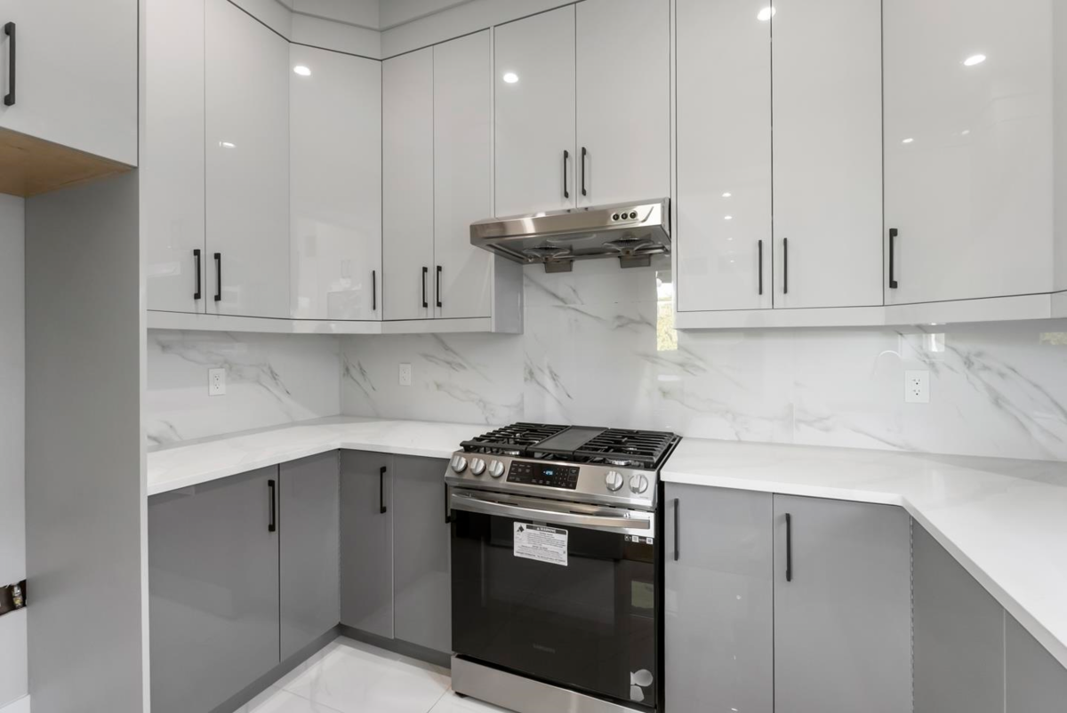 Guest Bathroom Photo of 13955 60a Avenue, Surrey, BC