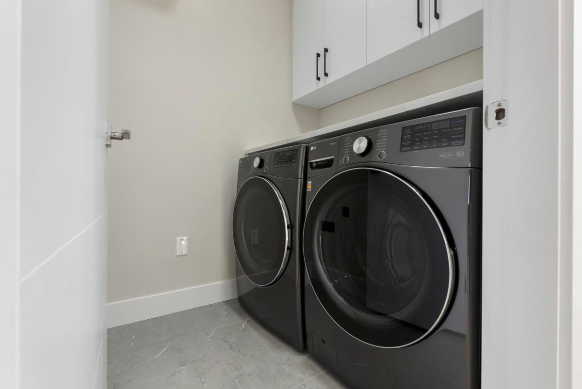 Hot Tub / Spa Photo of 13955 60a Avenue, Surrey, BC